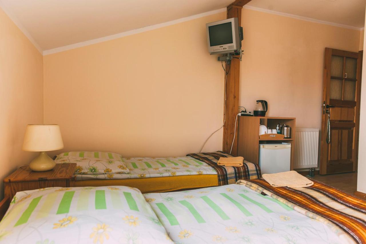 Pokoje Goscinne & Restauracja Pestka Choczewo ภายนอก รูปภาพ
